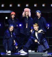 영파씨 ‘화려한 컴백 무대~’