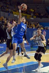 김단비 ‘손끝의 감각으로’