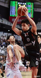 하윤기, 리바운드는 나한테 맡겨