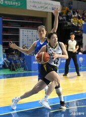 나가타 모에 ‘수비 뚫었고’