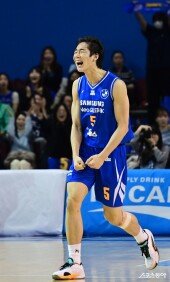 이원석, 극적인 득점에 짜릿한 포효