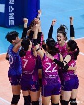 흥국생명, 서브 득점에 신나!