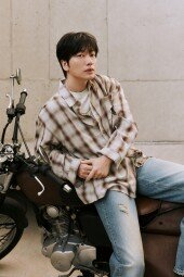 이동휘, 수염 없으니 멀끔해…‘잘생김’ 묻었네 [화보]