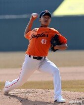 정우주, 한화 강속구 루키