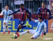 윤종규, 완벽한 태클