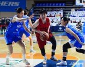 박혜진, 두 명의 수비 뚫고