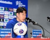 손흥민 ‘소속팀과 대표팀은 다른 자리’