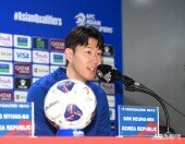 손흥민 ‘새로운 친구들이 쑥스러워 말아야’