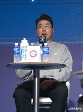 홍원기 감독 ‘많은 K세리머니를’