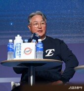 김경문 감독 ‘멋진 야구장에 걸맞는 경기를’