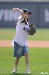 김태연, 깜찍한 시구