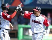 문보경 ‘이틀 연속 홈런’