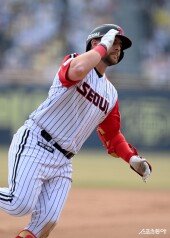 오스틴 ‘홈런 신고합니다’