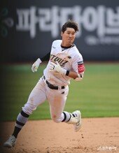 배정대, ‘25년도 내가 끝내주는 남자’