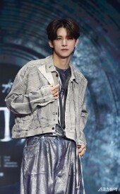 원 오어 에잇 레이아, 그윽한 표정