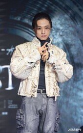 원오어에잇 미즈키, 시그니처 포즈로