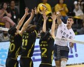 러셀 ‘3명의 블로커 문제없어’