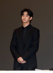 김수현 ‘솔직한 인정을 하면’