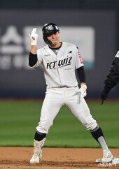 권동진, 싹쓸이 2루타