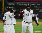 로하스, 강력한 투런포