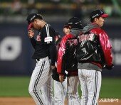 에르난데스, 0.2이닝 8실점 강판