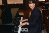피아노 치는 사카구치 켄타로라니! 홀린 듯 빠져 드네 [화보]