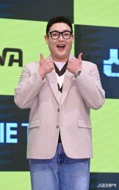 김민호, 웃음 나오는 엄지척!