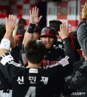 오스틴 ‘기분좋은 득점’