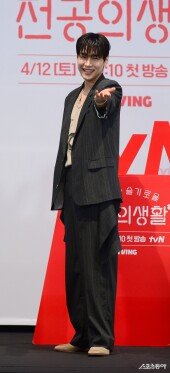 강유석 ‘엔딩 포즈’