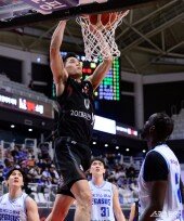 하윤기, 화끈한 덩크슛~