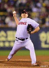 장현식, 이 악물고 막는다!