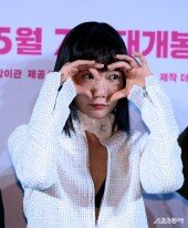 배두나, 사랑에 빠지면 동공이 커져요~