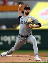 와이스 ‘연승은 내가 책임진다!’