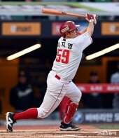 이지영, 1타점 적시타~