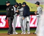 부상으로 교체되는 심우준