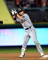 최인호, 달아나는 1타점 2루타!