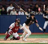 김민혁 ‘달아나는 1타점’