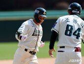 최준우, 달아나는 귀중한 투런포!