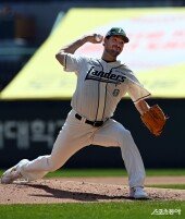 앤더슨 ‘분유버프, 힘찬 투구~’