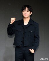 최민영, 약한영웅에서 비전투 클래스~