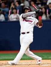 푸이그, 분노의 투런포~