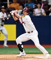 어준서, 찬스에서 적시타!