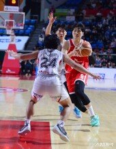 안영준 ‘앞뒤가 수비’