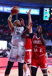 모건 ‘가볍게 슛’