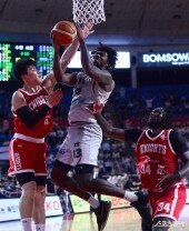 해먼즈 ‘환상적인 골밑 슛’