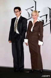 김성철-이혜영 ‘애증의 관계’