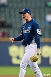 라일리, ‘송구 좋았어!’