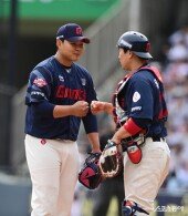 박진, 3.1이닝 무실점으로 강판