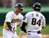 맥브룸, KBO리그 첫 홈런