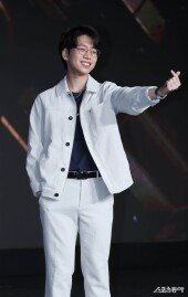 박상연, 물리학적으로 완벽한 손하트